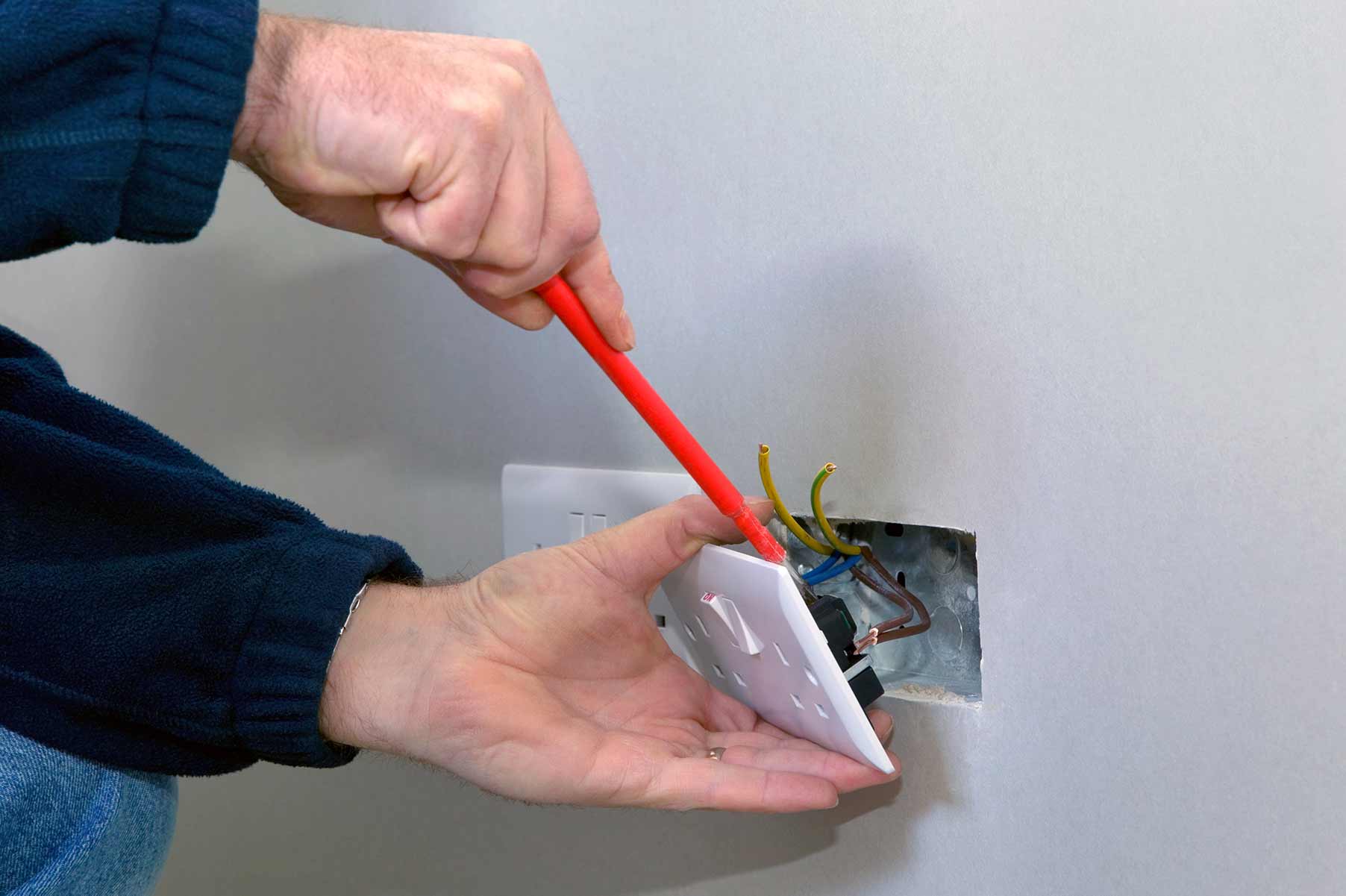 Our electricians can install plug sockets for domestic and commercial proeprties in Shooters Hill and the local area. 